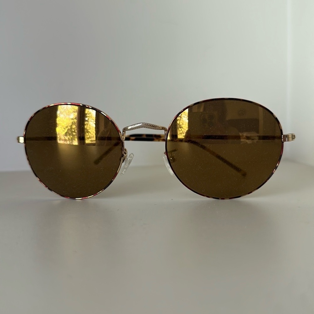 Vintage Golden Revue Italy (new old stock)